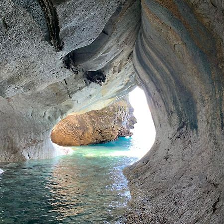 Cabaña cavernas austral puerto sanchez Villa Exterior foto